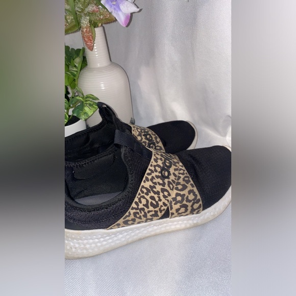 Adidas Women's Puremotion Adapt Running Shoe - Picture 2 of 6